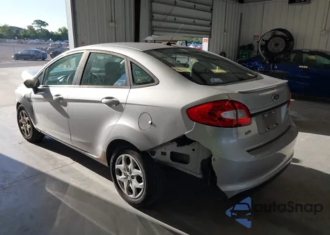 2011 Ford Fiesta Se z USA, uszkodzony, nr VIN 3FADP4BJXBM129055